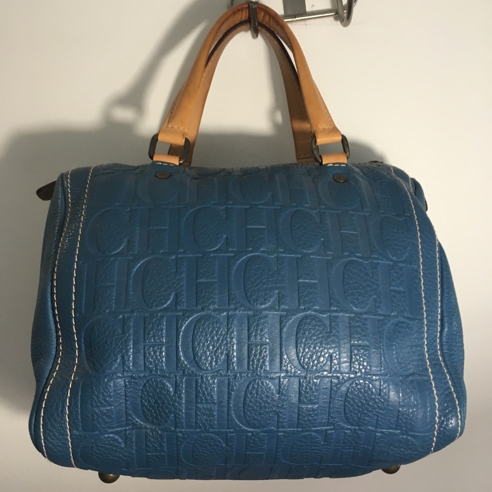 Carolina Herrera CH . Medium size .